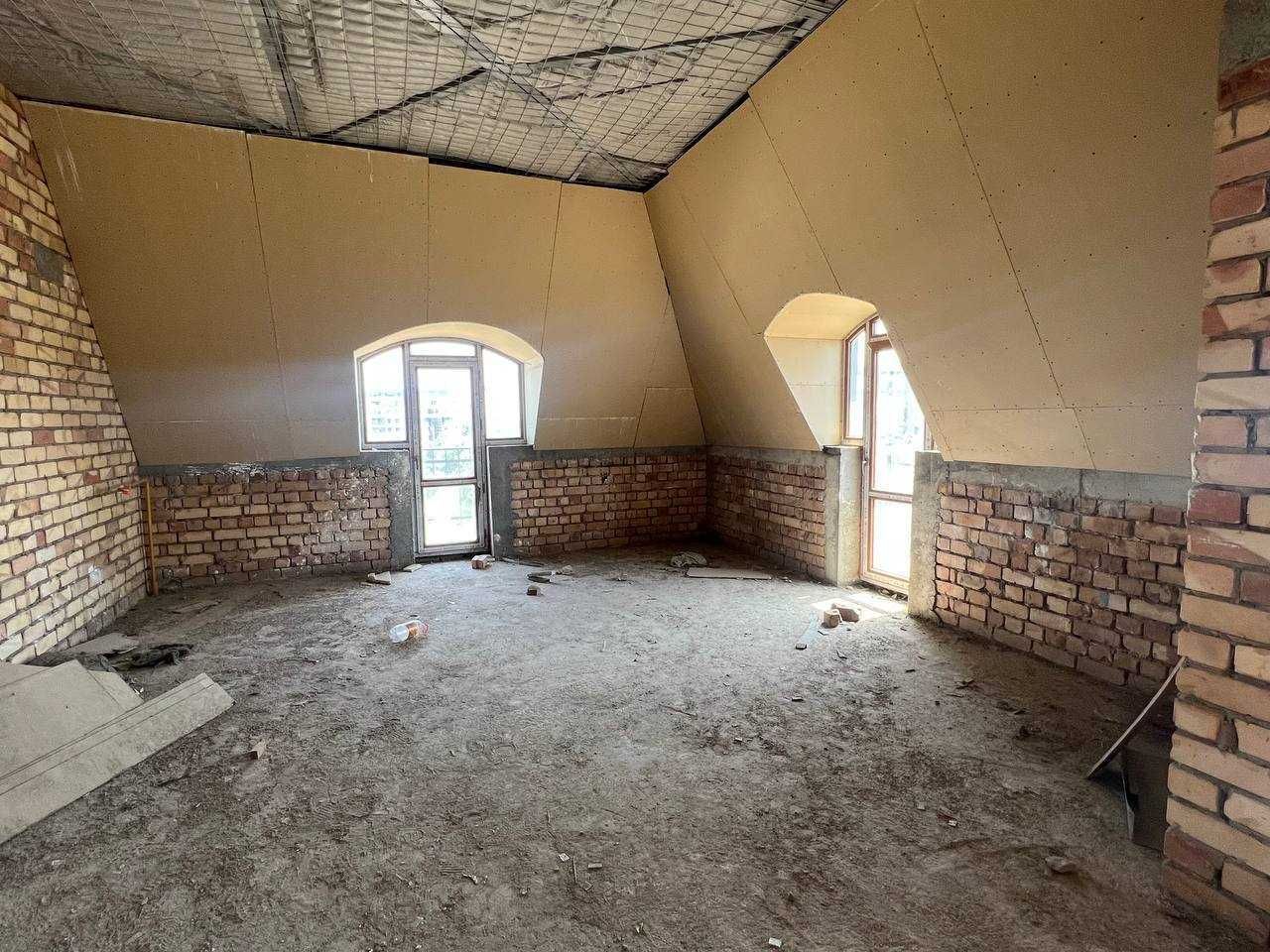 Продается квартира в новостройке. 196м2. Ор-р: Яккасарай тойхона