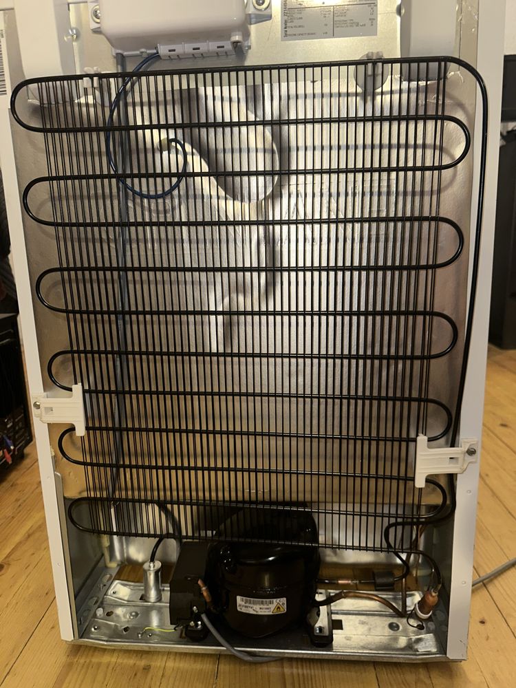 Фризер Beko C104