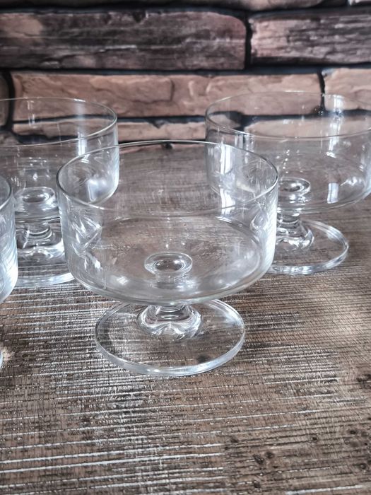 Чаши за крем или сладолед