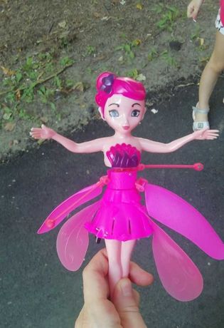 Летающая фея Fairy. Интерактивная кукла с лопастями. Летает от руки