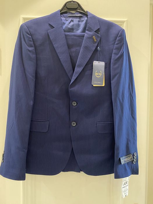 Продам костюм мужской размер 48