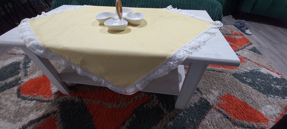Fata de masa Damask