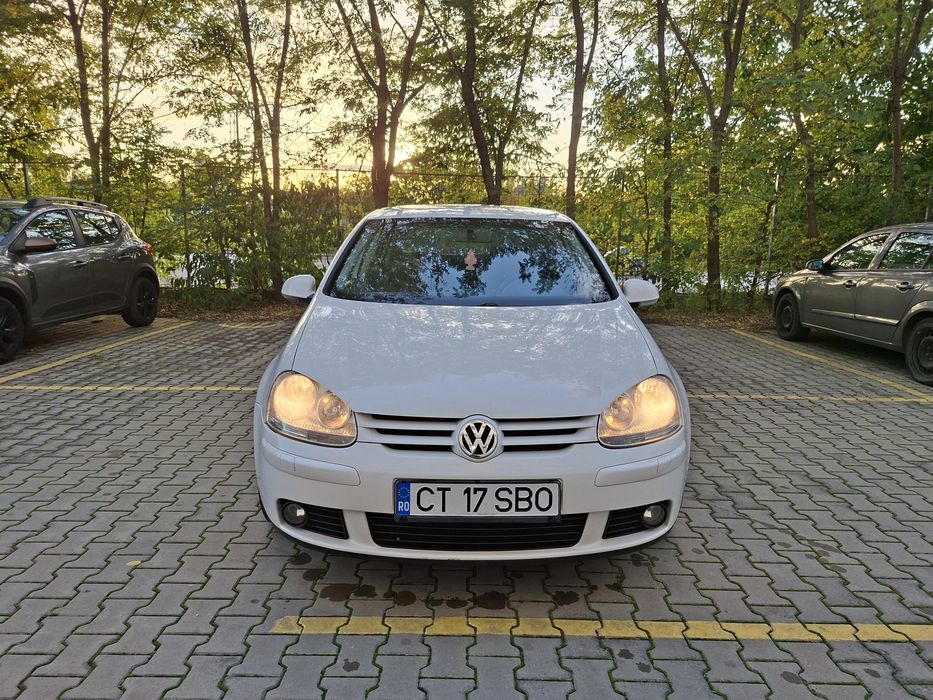 Proprietar vand vw golf ,diesel, 2008