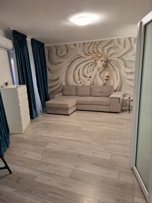 Particular, închiriez, Unirii, lux, 3 camere, 900 Euro