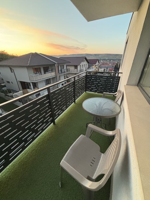 Dau în chirie apartament în Florești