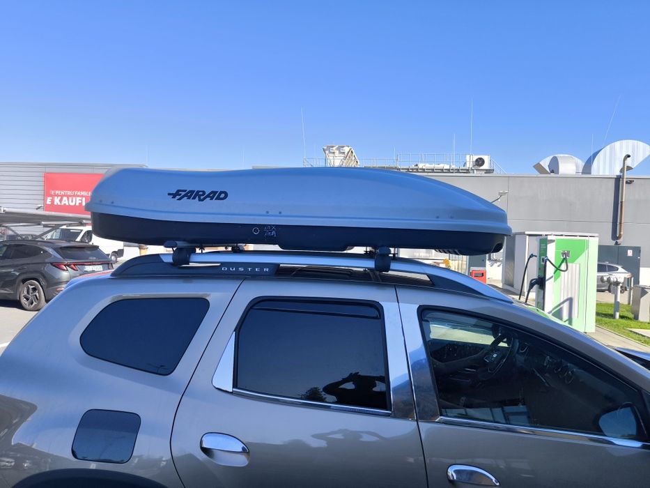 Cutie portbagaj auto Duster ,560 litri și cotieră Logan