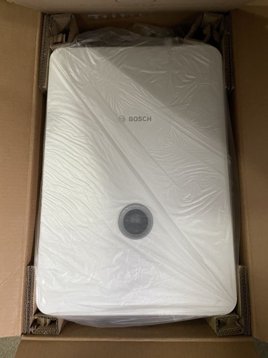 Vand centrala termica electrica Bosch Tronic Heat 3500 de 24 kW noua