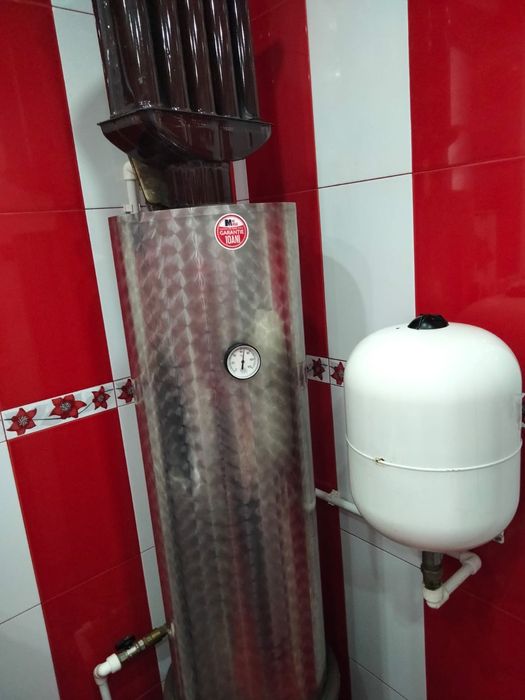 Vând boiler pe lemne, inclus cu recuperator căldură, vas de expansiune