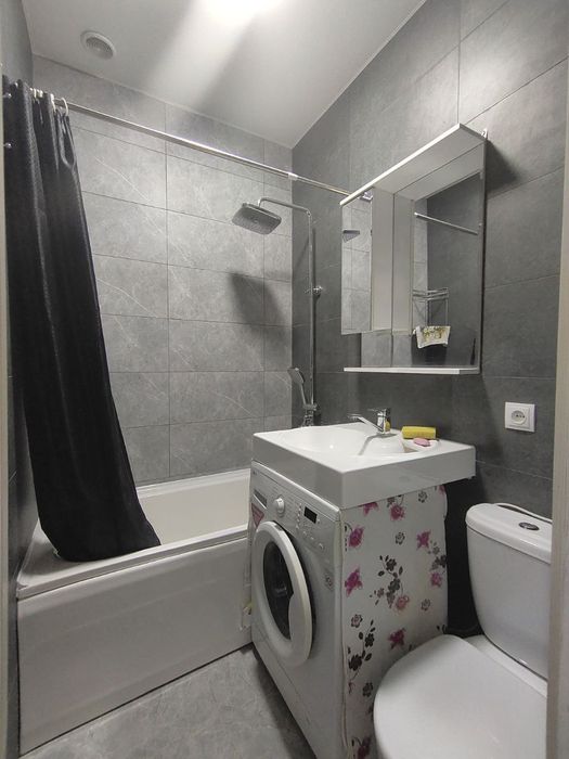 Продаётся  1 комнатная квартира  студия.