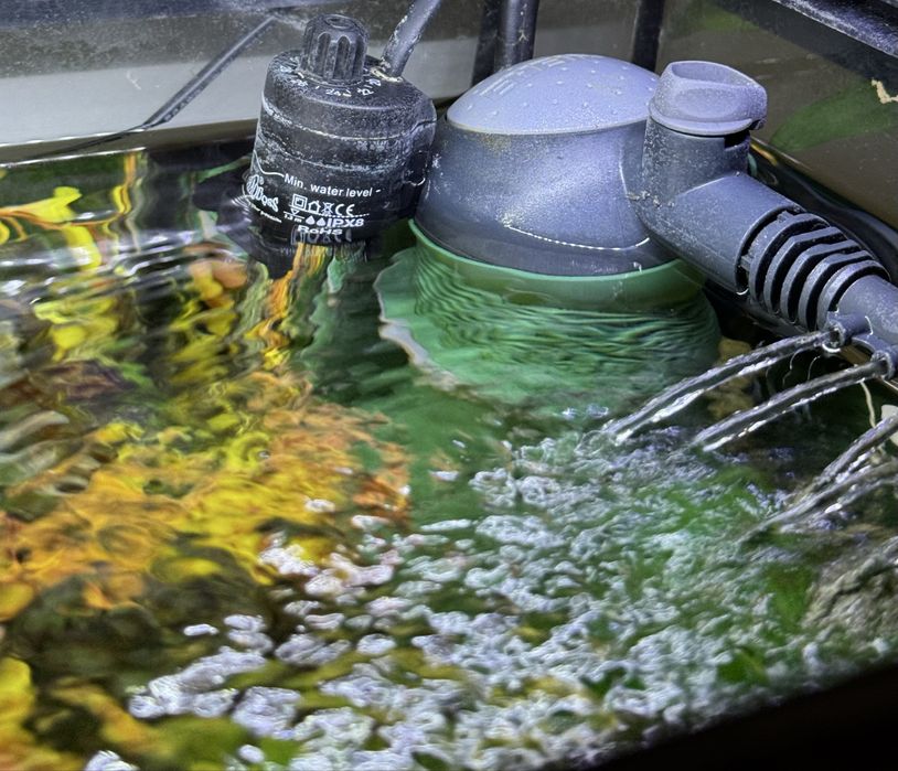 Аквариум оборудван 80 литра с шкаф