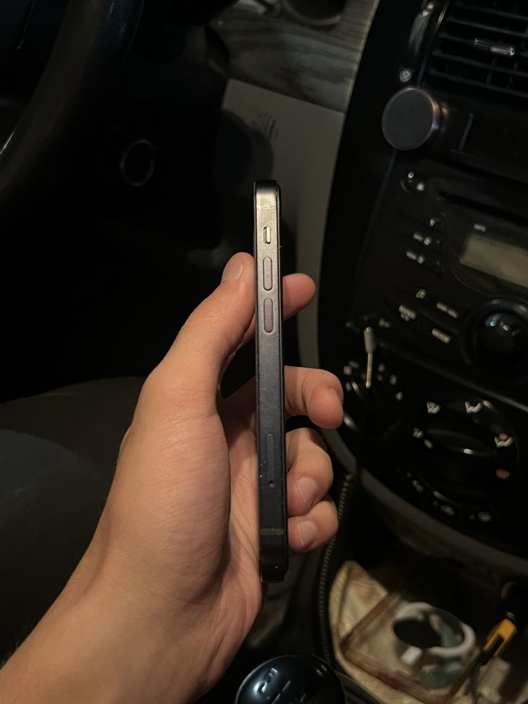 Iphone 12 mini sotiladi arzon