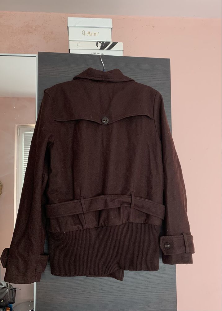 Zara Палто зимно,бежово,различни