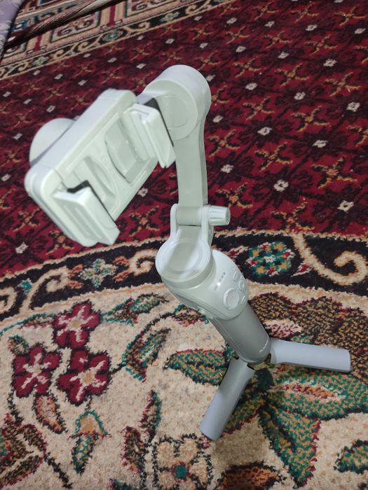 Axnen HQ6 3 axis gimbal stabilizator sotiladi!