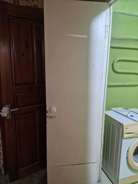 Отдам двери межкомнатные