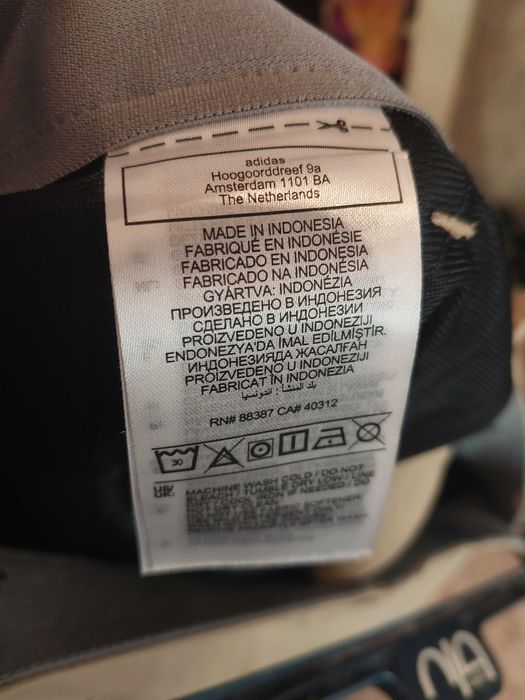 Adidas Original Size 32 Нов спортен панталон