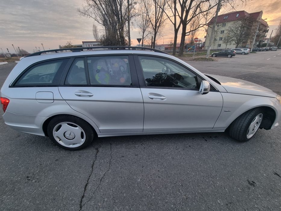 Mercedes-Benz c200