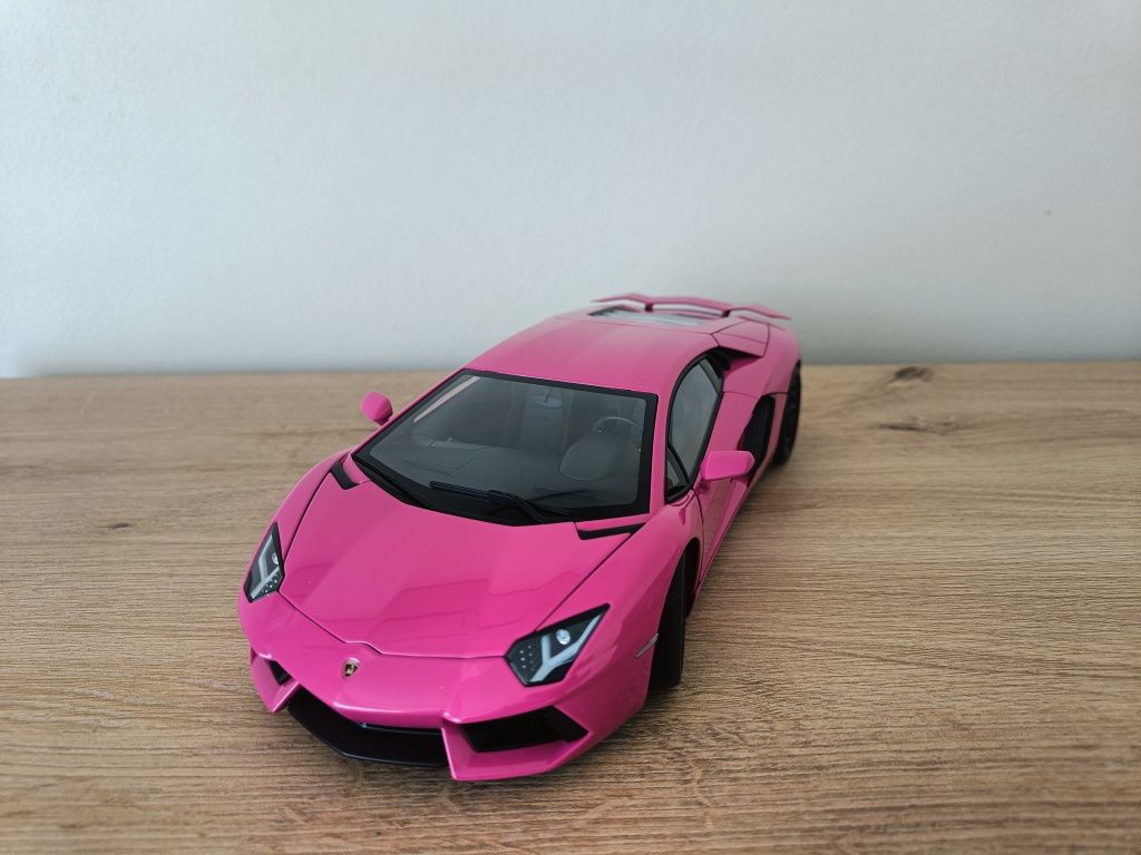 Lamborghini Aventador, Auto art Signature 1:18