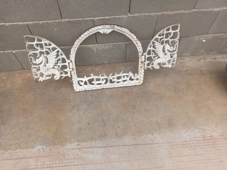 Usa semineu fonta model deosebit