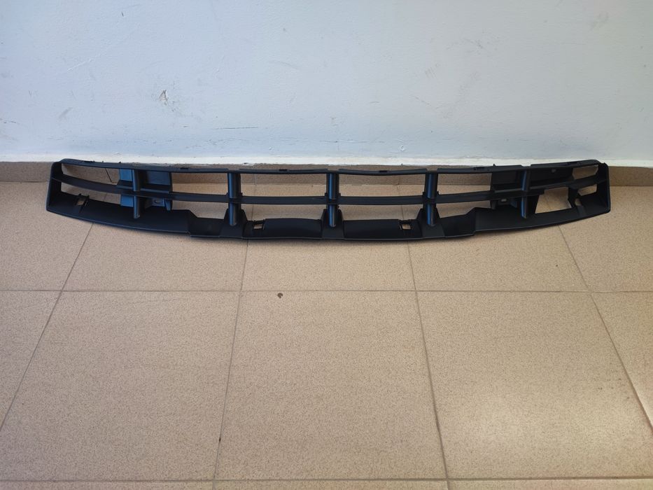 Решетка в броня vw passat b4  пасат 1993-1996