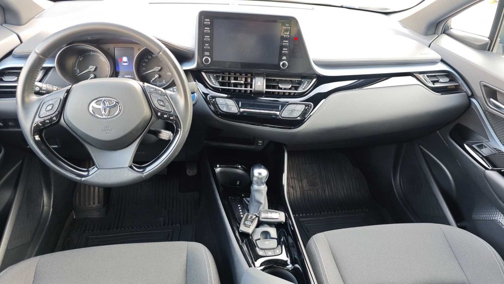 BATTERY LIFE450000km/Distronic/Следи Път и Знаци/Подгрев Toyota Ch-r