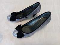 Ефектни дамски обувки за абитуриентка или друг повод №37 стелка 24,5см