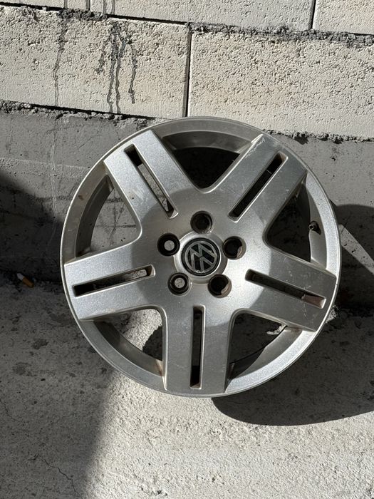 Продавам джанти VW