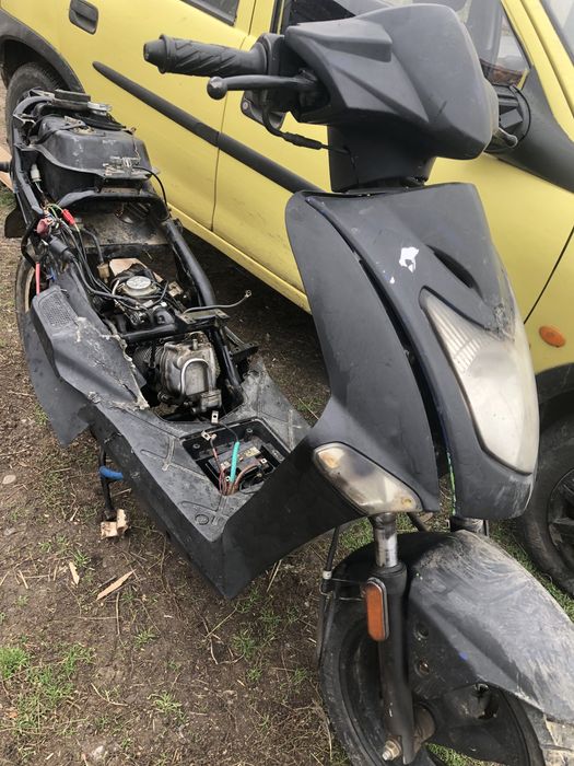 Vand kimco 125cc pentru piese 500 negociabil