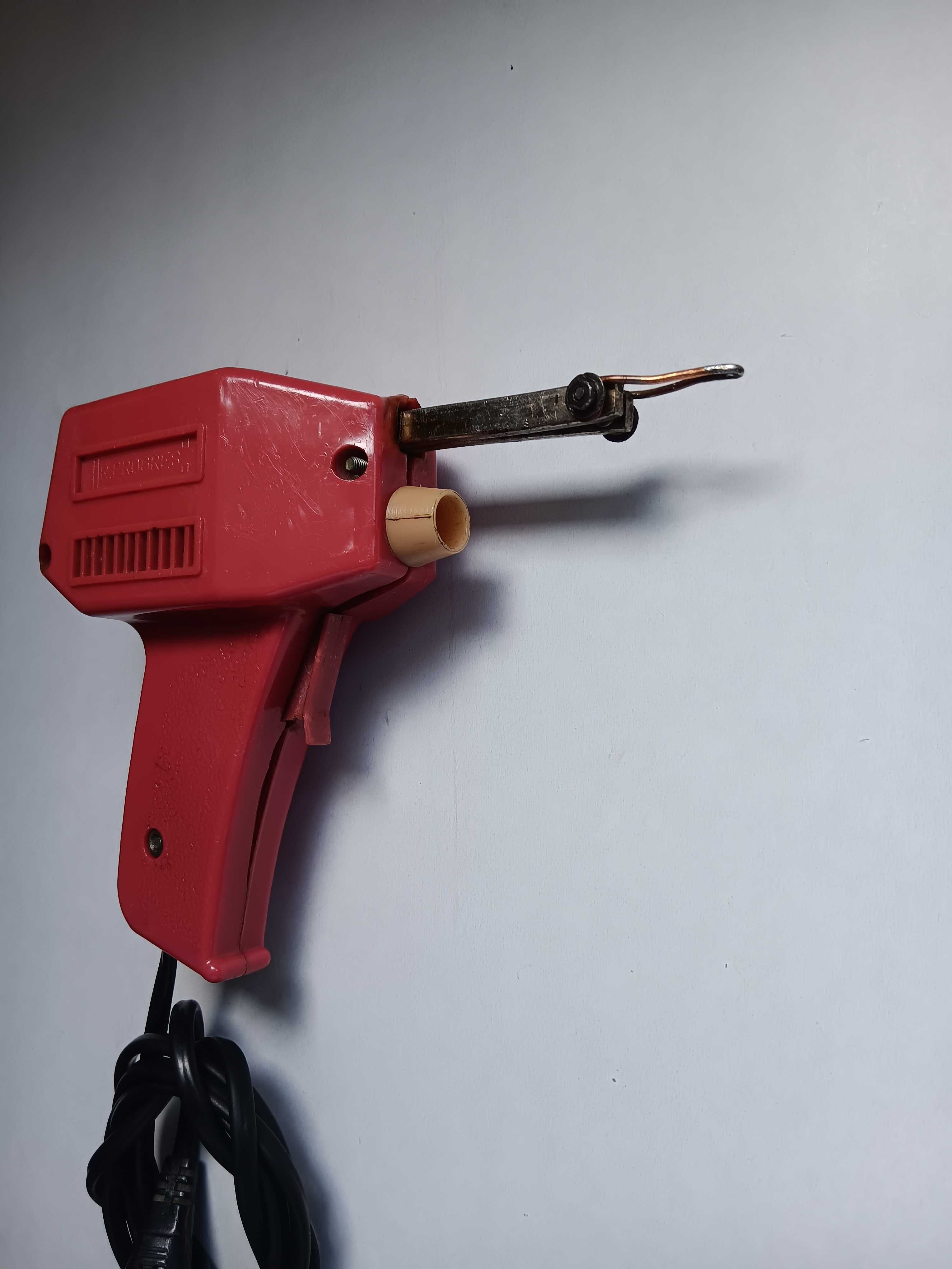 Pistol de lipit vechi Romanesc, Radio Progres, perioada comunista RSR