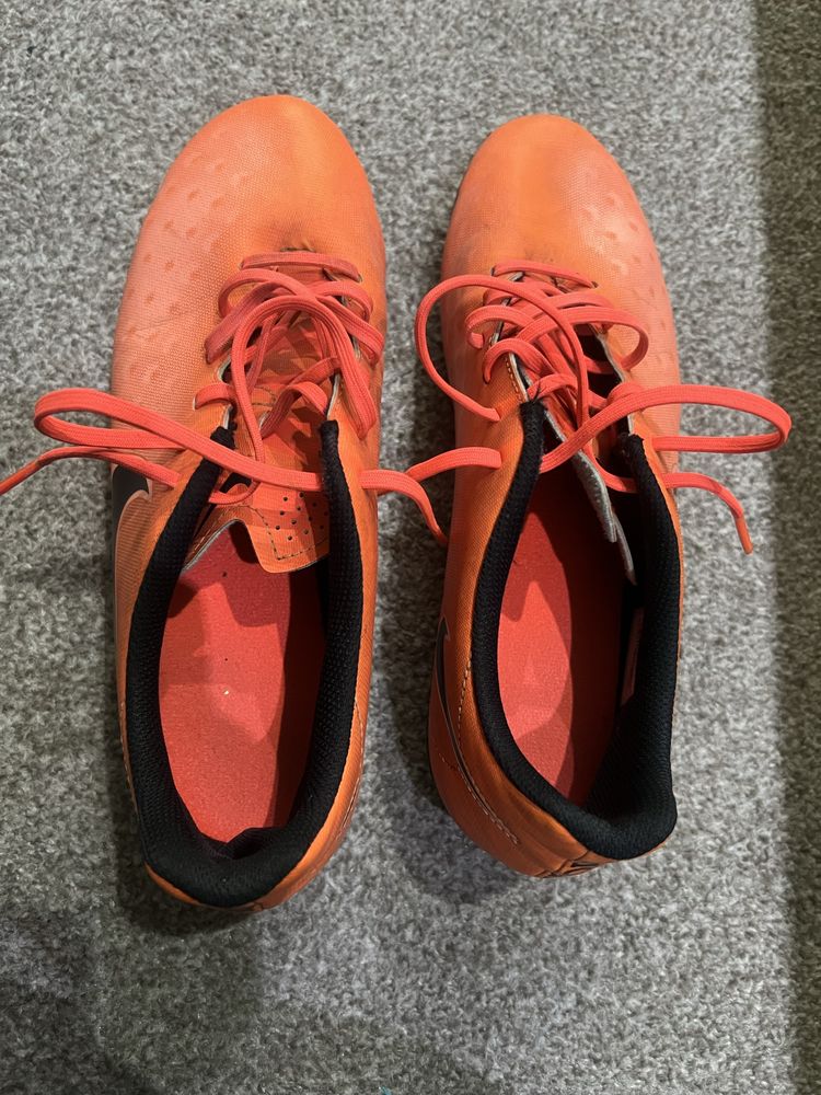 Бутонки Nike Magista