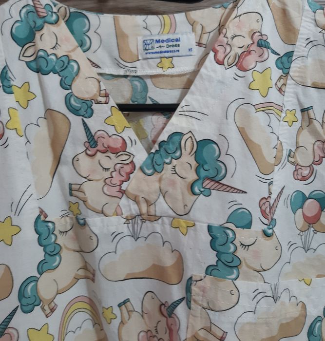 Camasi medicale pentru femei