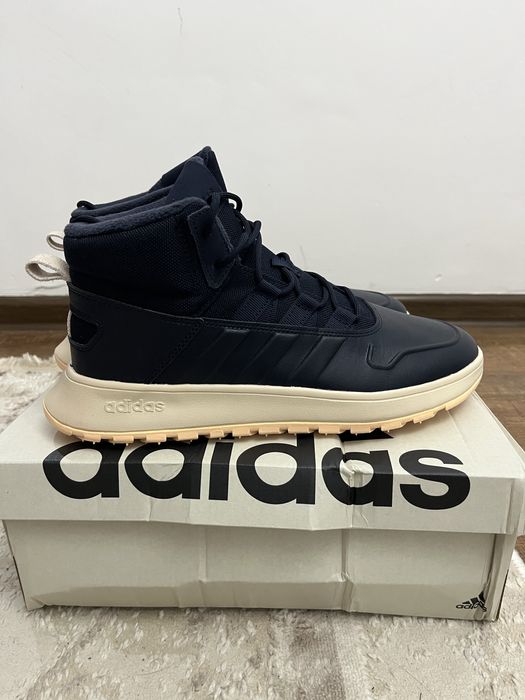 Кроссовка Adidas