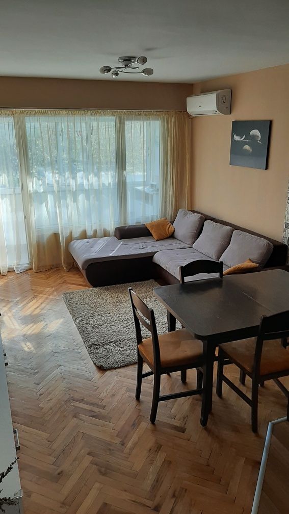 Дава се под наем Тристаен апартамент в Варна, Чайка - 70 кв.м за 510 € - Снимка #2