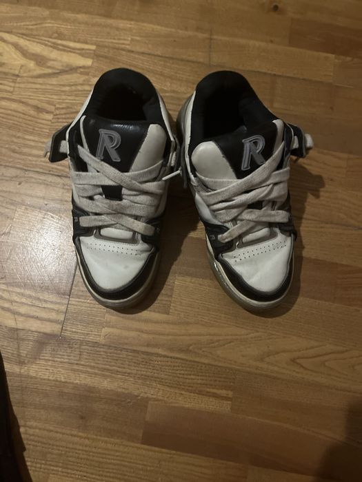 Papuci Reprezent marinea 42 se vad dor in iasi au fost purtati de 7 or