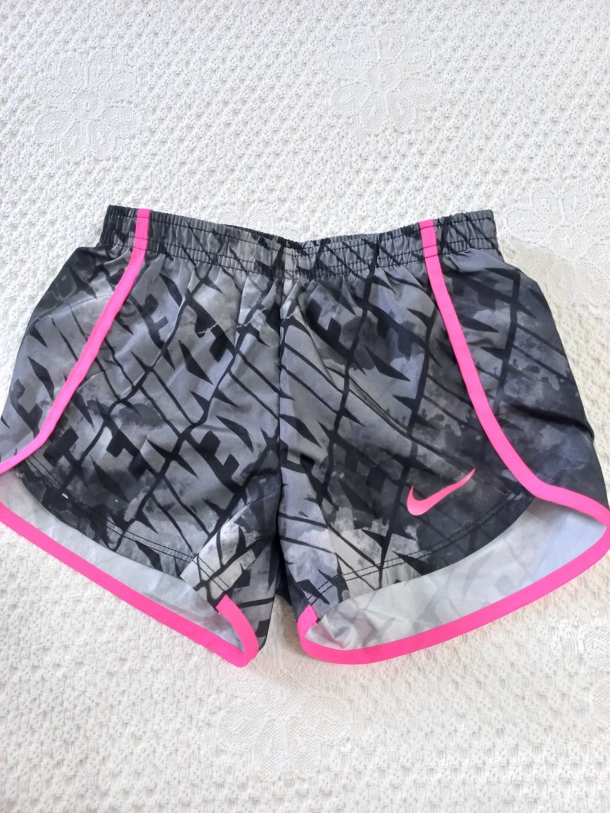 Детски спортен екип Nike