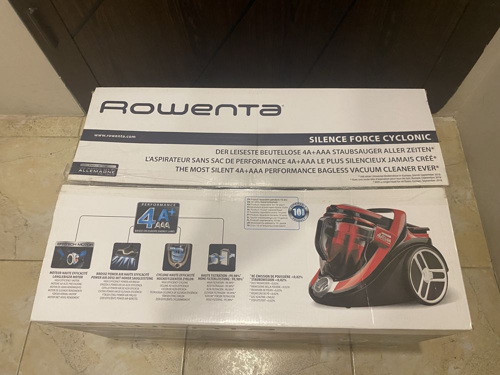 Прахосмукачка Rowenta Silence Force