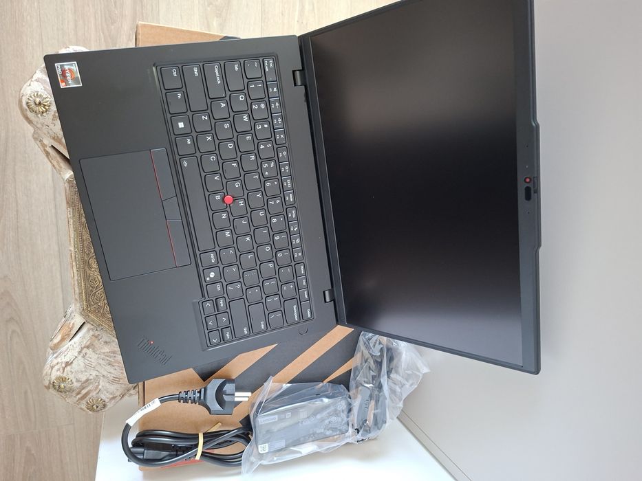 Thinkpad L14 Gen 5, 14"Fhd, Ryzen 7535u, 16Gb, 512Ssd