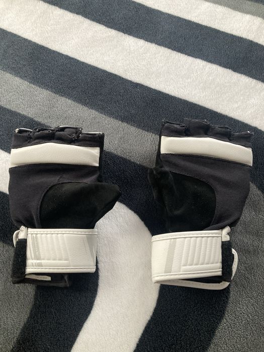 Manusi de MMA outshock