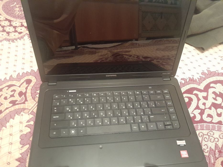 Ноутбук HP Compaq