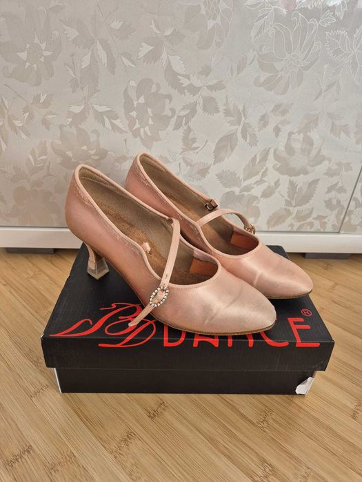 Pantofi dans standard BD Dance mar. 37 in stare foarte buna