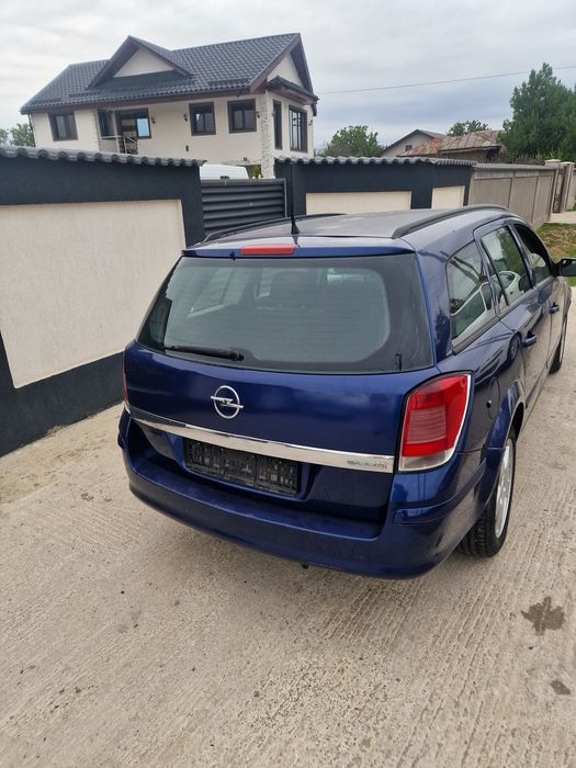 Dezmembrez opel astra h diferite motorizari