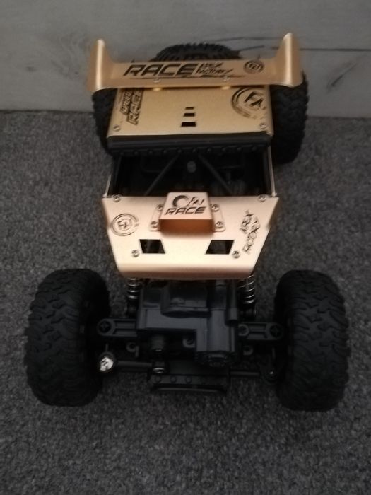 Детски маневрен джип