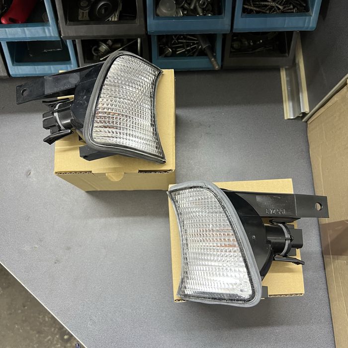 Новые ориг поворотники bmw e34 бмв е34