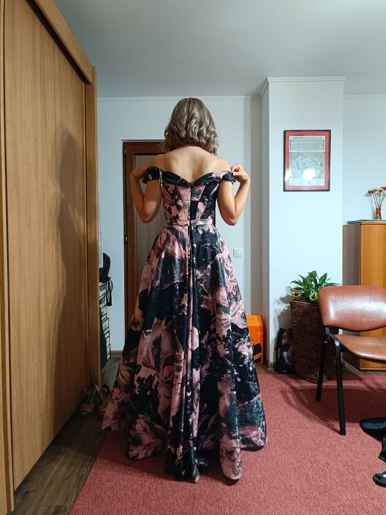 Rochie elegantă mărimea 36