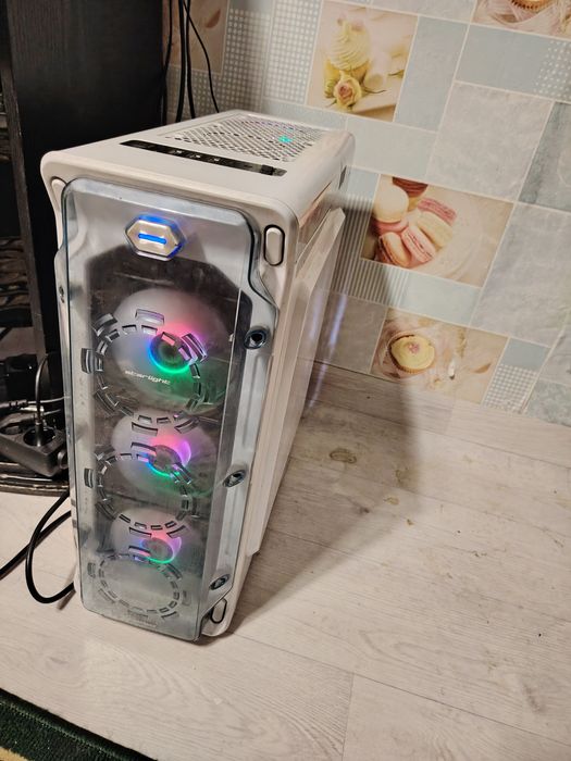 Компьютер в сборе!