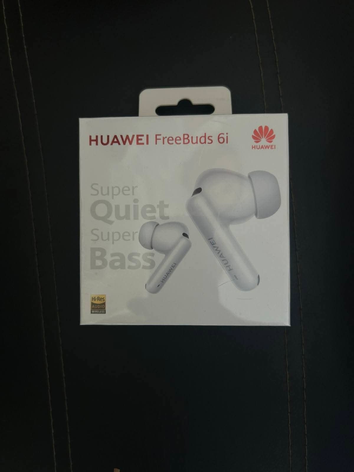 Продавам слушалки HUAWEI FreeBuds 6i
Слушалките са чисто нови неразпеч