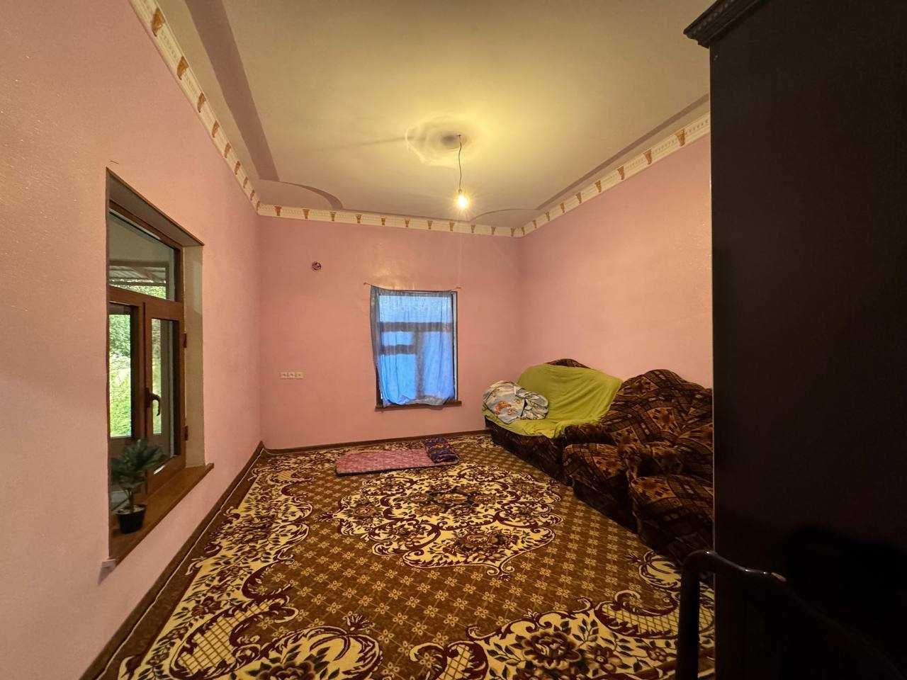 ARZON BÒLDI 
8 sotiqli tayyor hovli sotiladi.