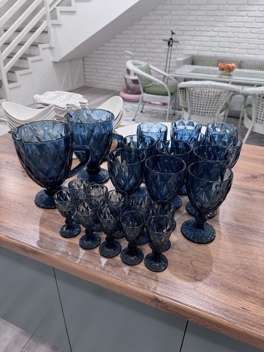 Графин, фужеры, рюмки