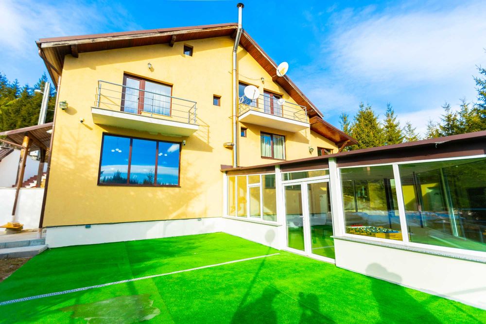 Casa de vacanta /Pensiune-Afacere la cheie în Paltinis- Arena Platos