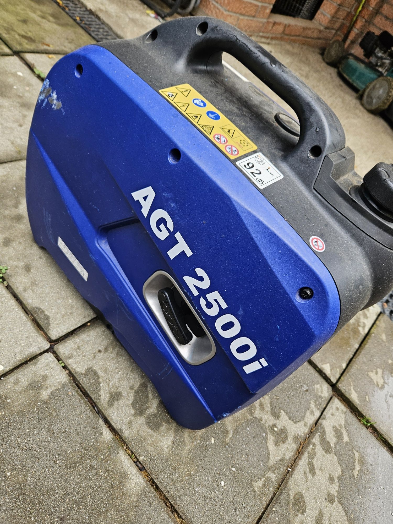 Generator AGT2500