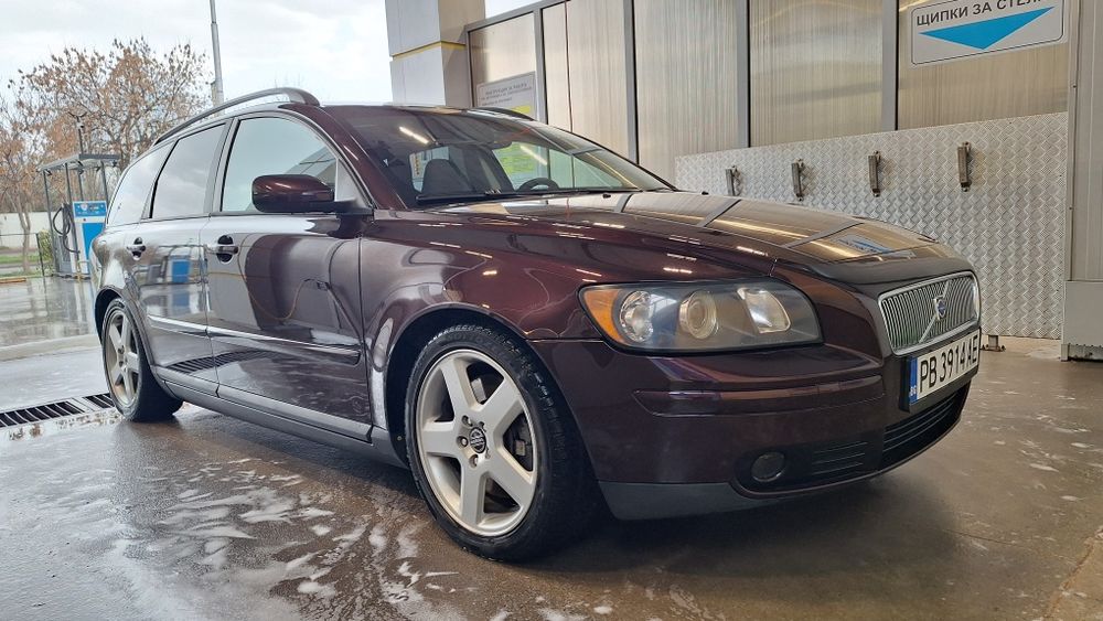 Volvo v50 T5 220 коня
